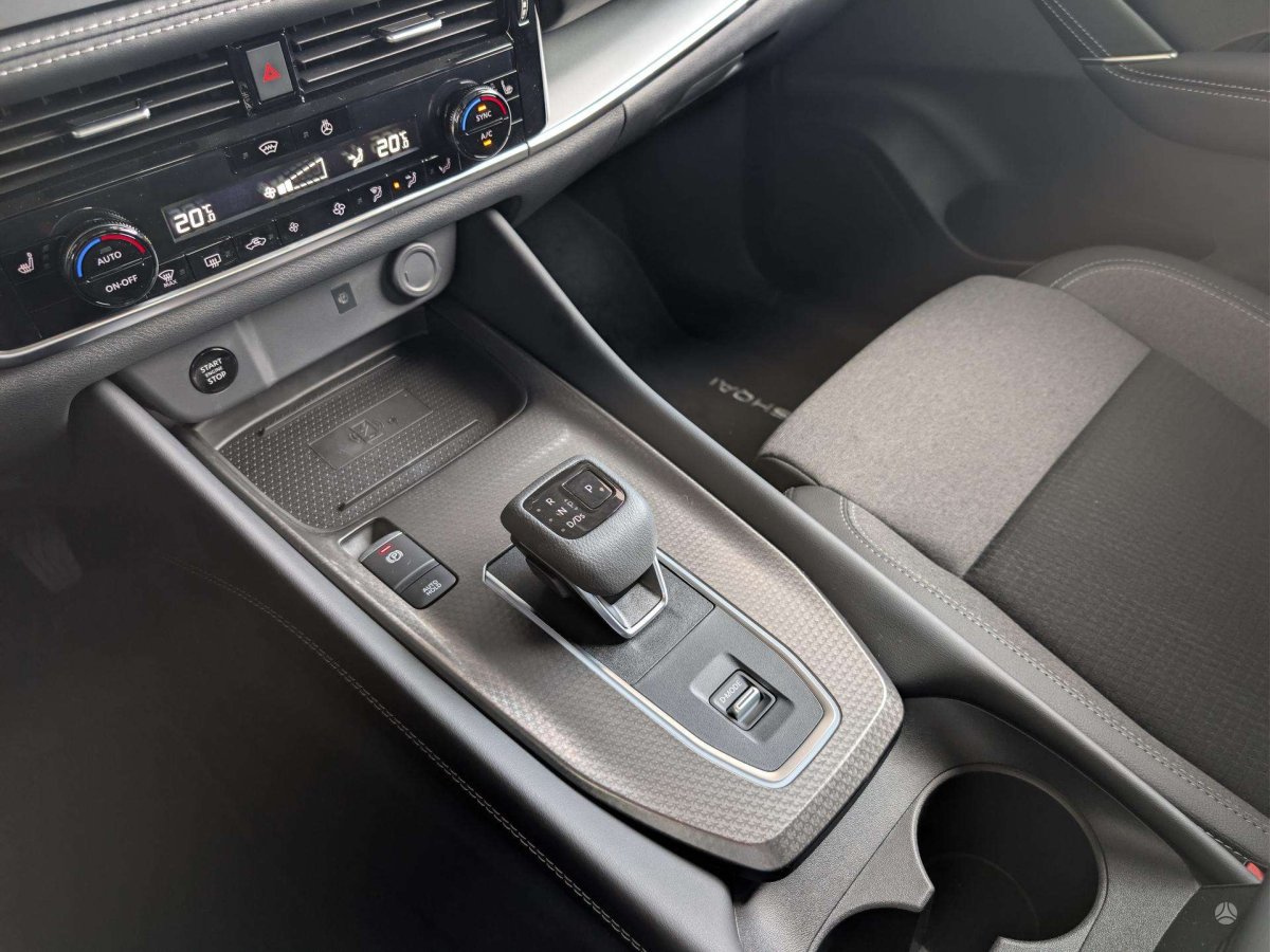 Nissan Qashqai Visureigis / Krosoveris Benzinas / elektra