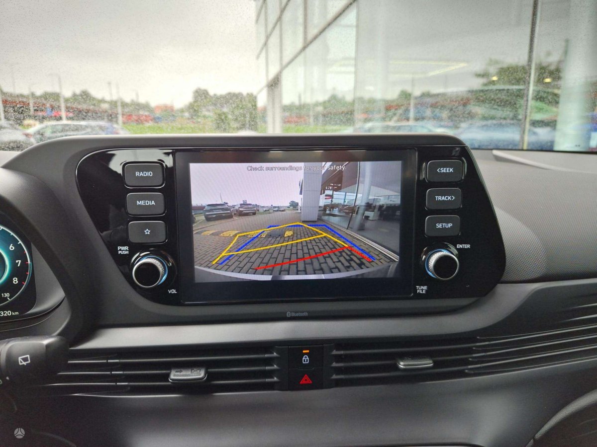 Hyundai i20 Visureigis / Krosoveris Benzinas / elektra