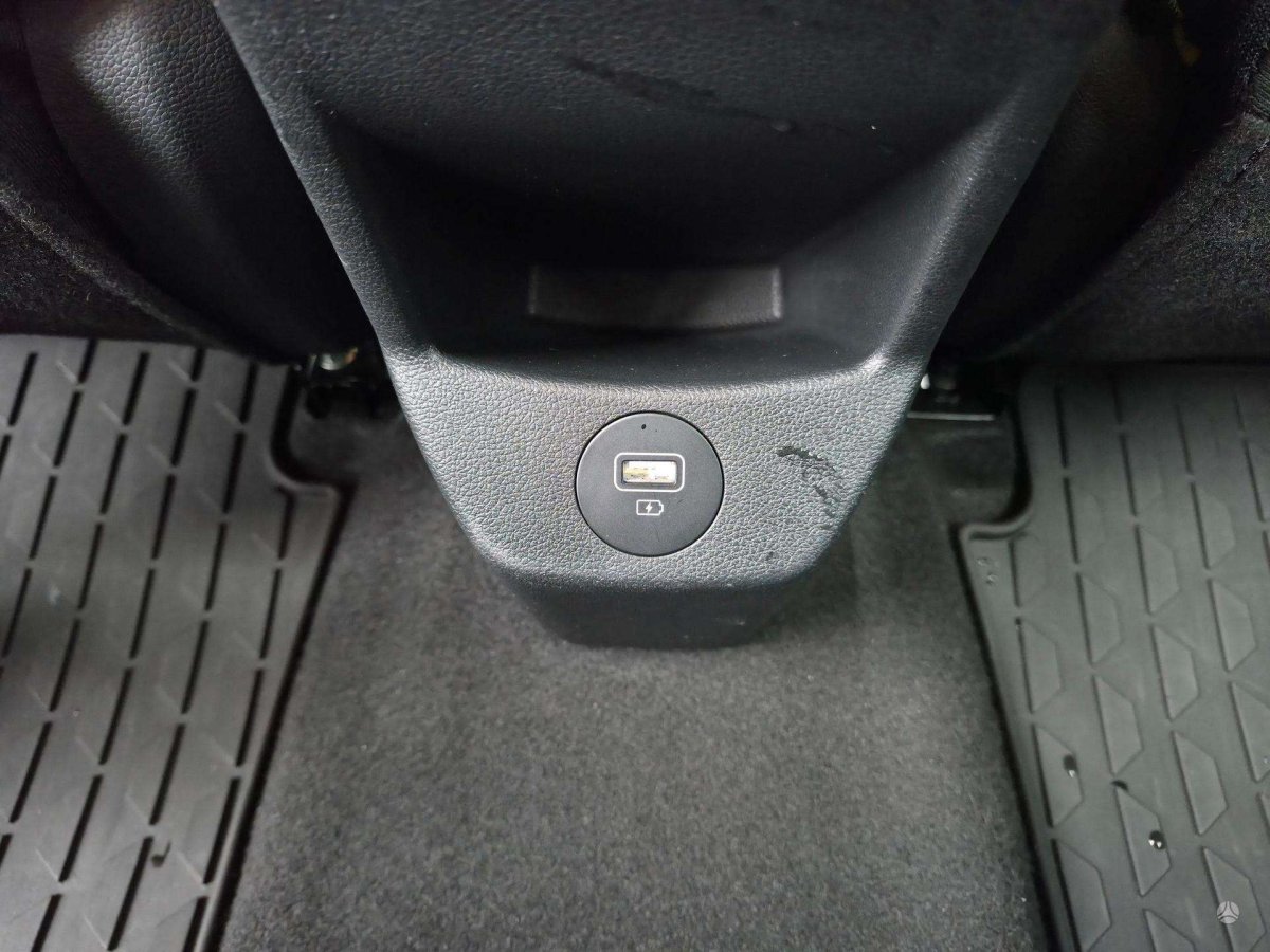 Hyundai i20 Visureigis / Krosoveris Benzinas / elektra