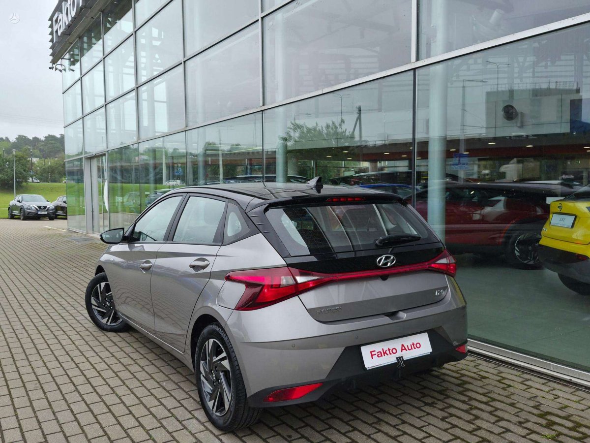 Hyundai i20 Visureigis / Krosoveris Benzinas / elektra