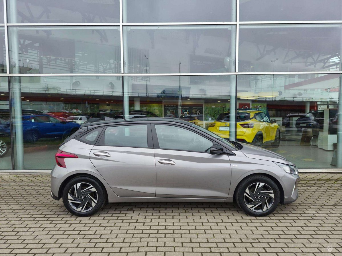 Hyundai i20 Visureigis / Krosoveris Benzinas / elektra