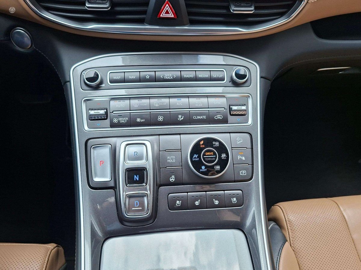 Hyundai Santa Fe Visureigis / Krosoveris Benzinas / elektra
