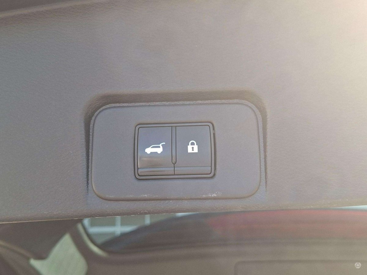 Nissan X-Trail Visureigis / Krosoveris Benzinas / elektra