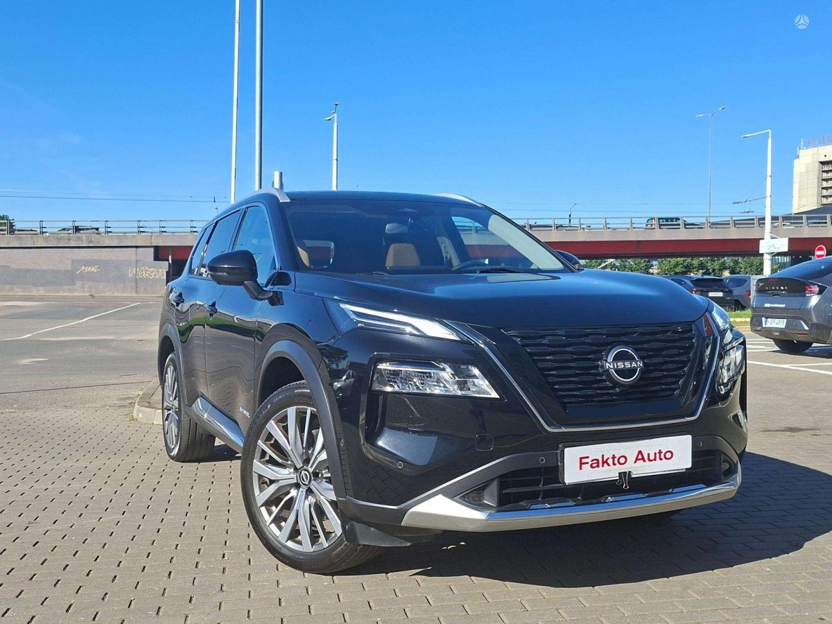Nissan X-Trail Visureigis / Krosoveris Benzinas / elektra
