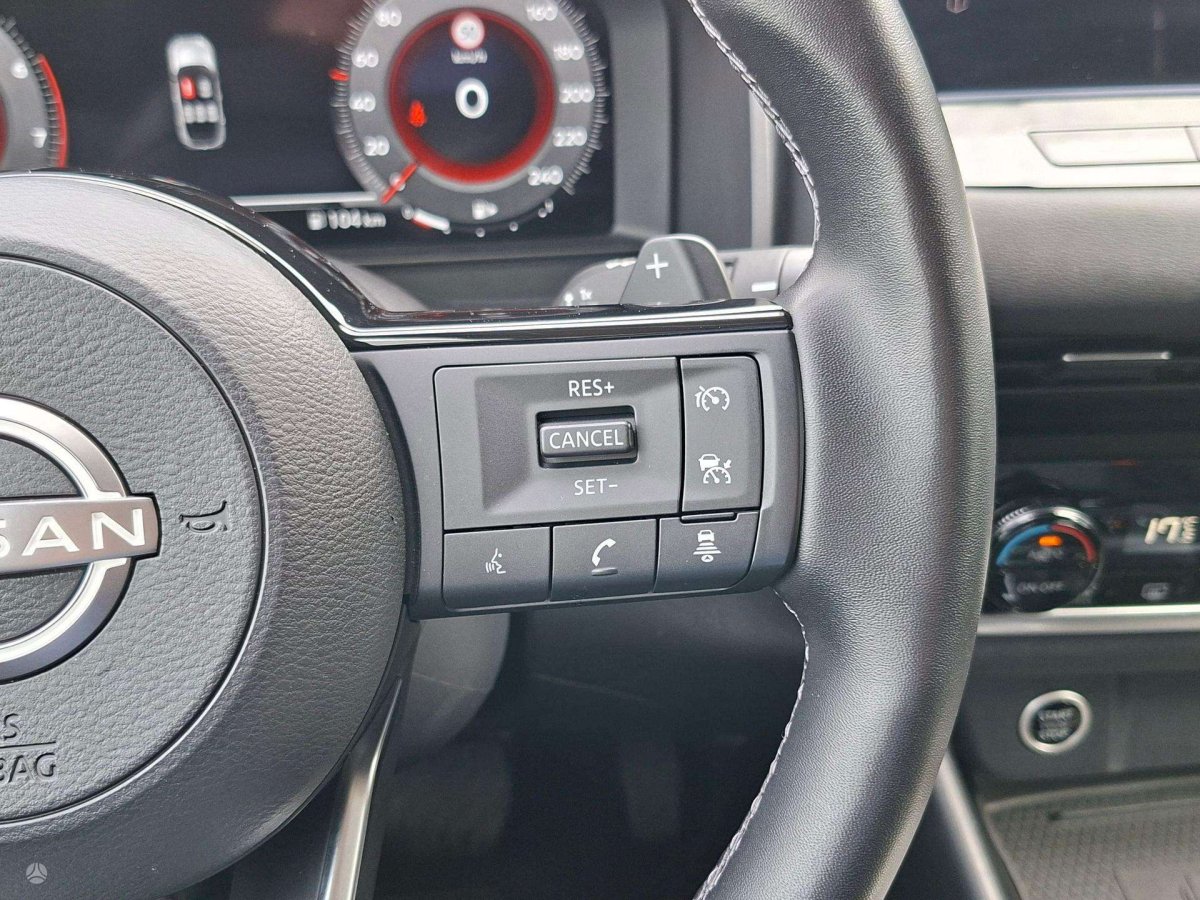 Nissan Qashqai Visureigis / Krosoveris Benzinas / elektra