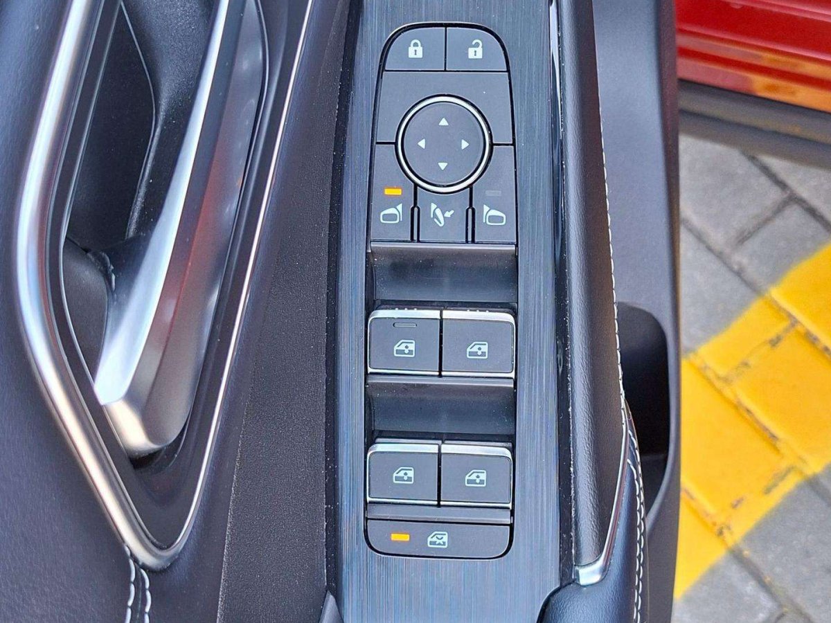 Nissan Qashqai Visureigis / Krosoveris Benzinas / elektra