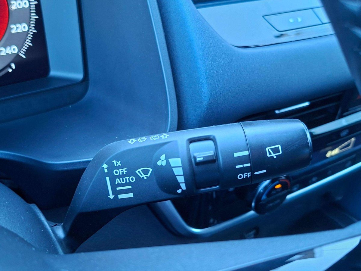 Nissan Qashqai Visureigis / Krosoveris Benzinas / elektra