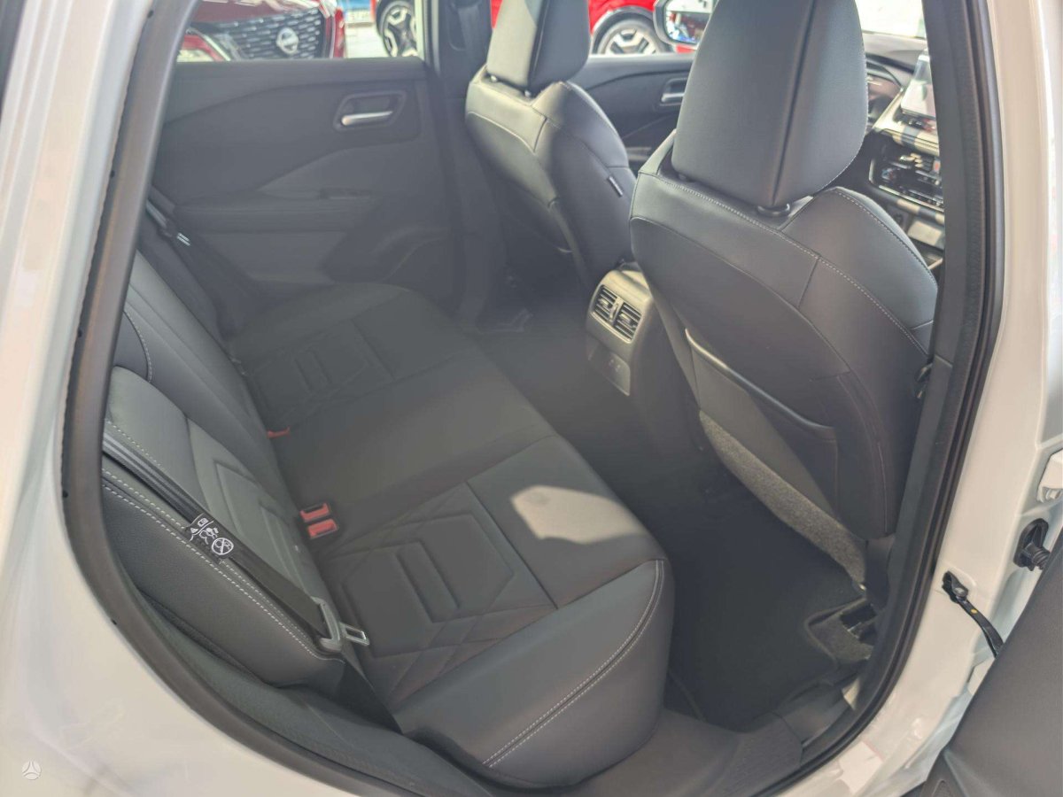 Nissan Qashqai Visureigis / Krosoveris Benzinas / elektra