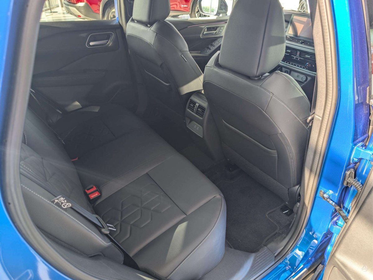 Nissan Qashqai Visureigis / Krosoveris Benzinas / elektra