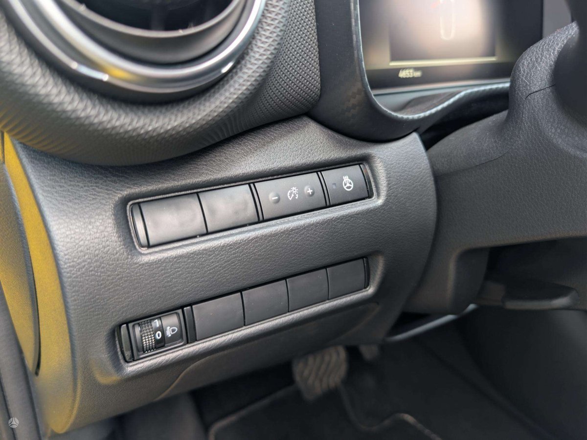 Nissan Juke Visureigis / Krosoveris Benzinas / elektra