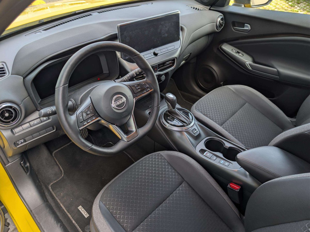 Nissan Juke Visureigis / Krosoveris Benzinas / elektra
