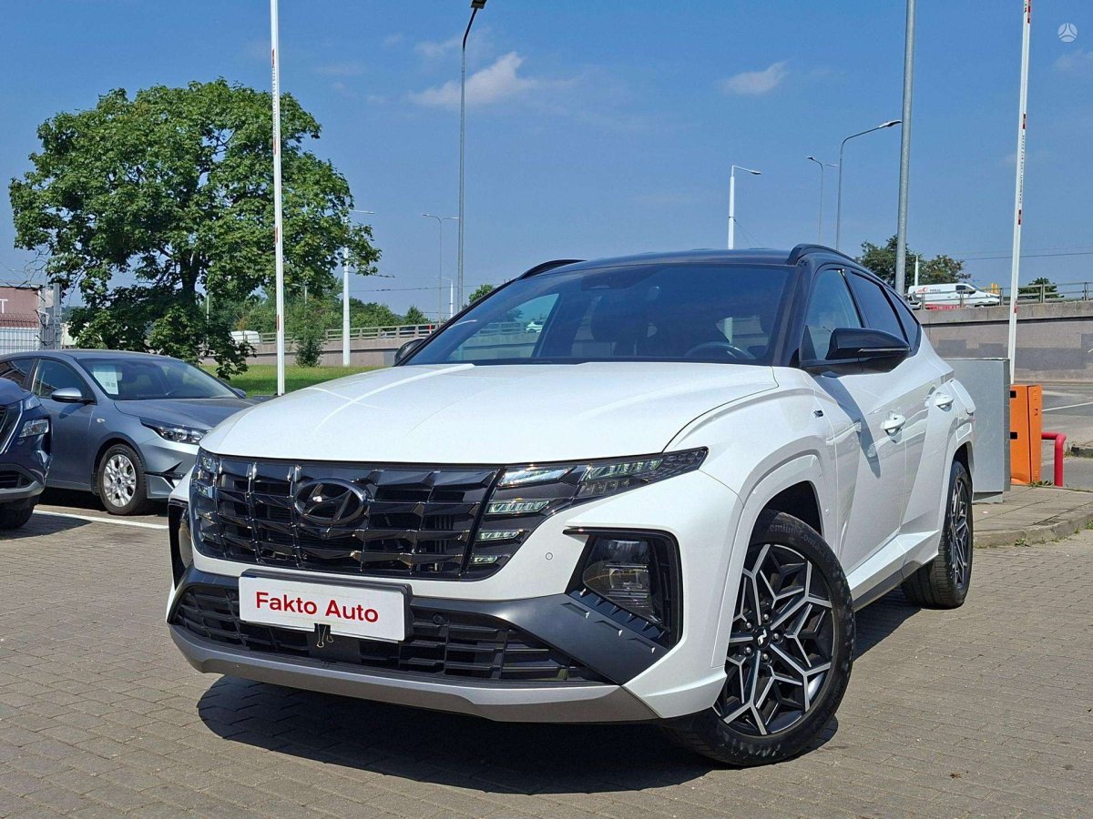 Hyundai Tucson Visureigis / Krosoveris Benzinas / elektra