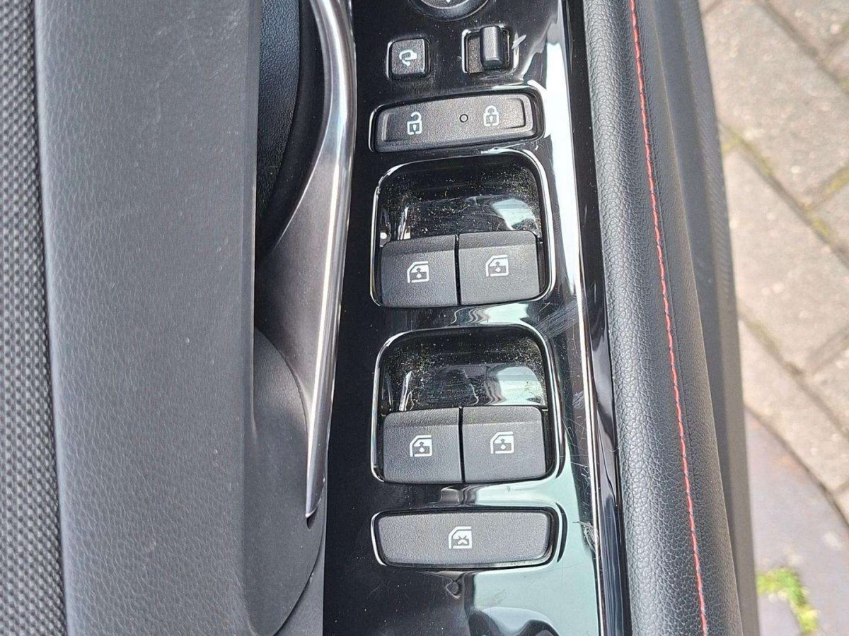 Hyundai Tucson Visureigis / Krosoveris Benzinas / elektra