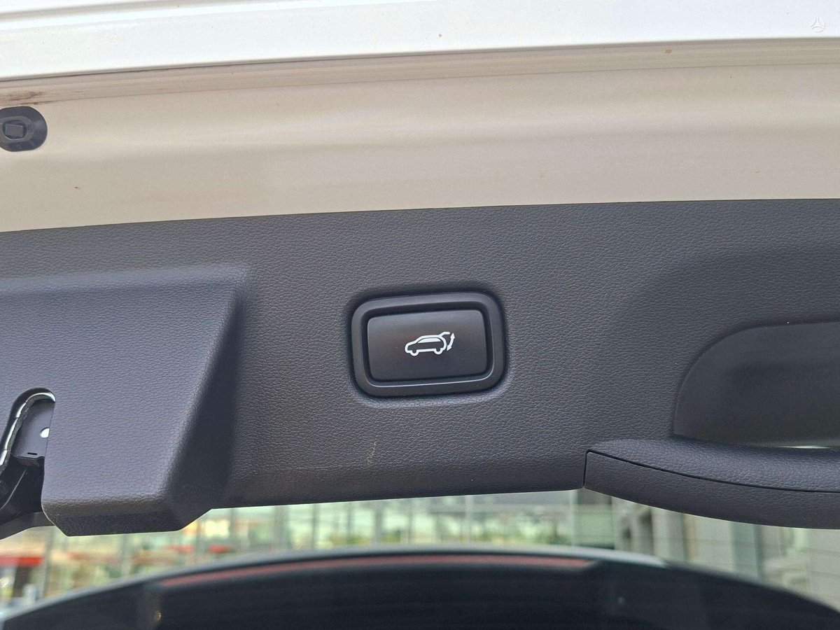 Hyundai Tucson Visureigis / Krosoveris Benzinas / elektra