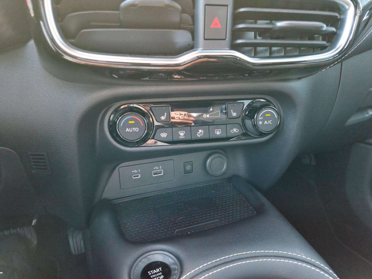 Nissan Juke Visureigis / Krosoveris Benzinas