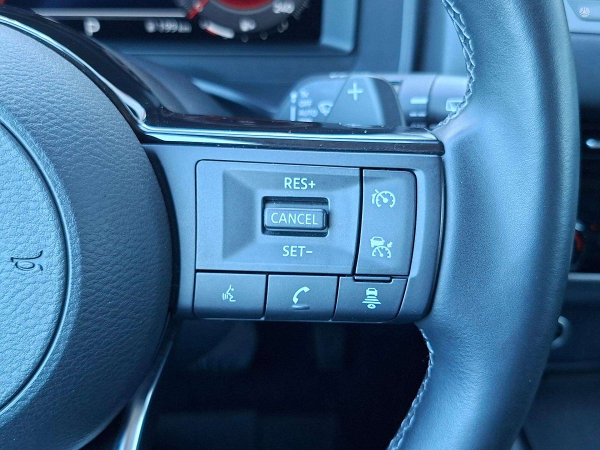 Nissan Qashqai Visureigis / Krosoveris Benzinas / elektra
