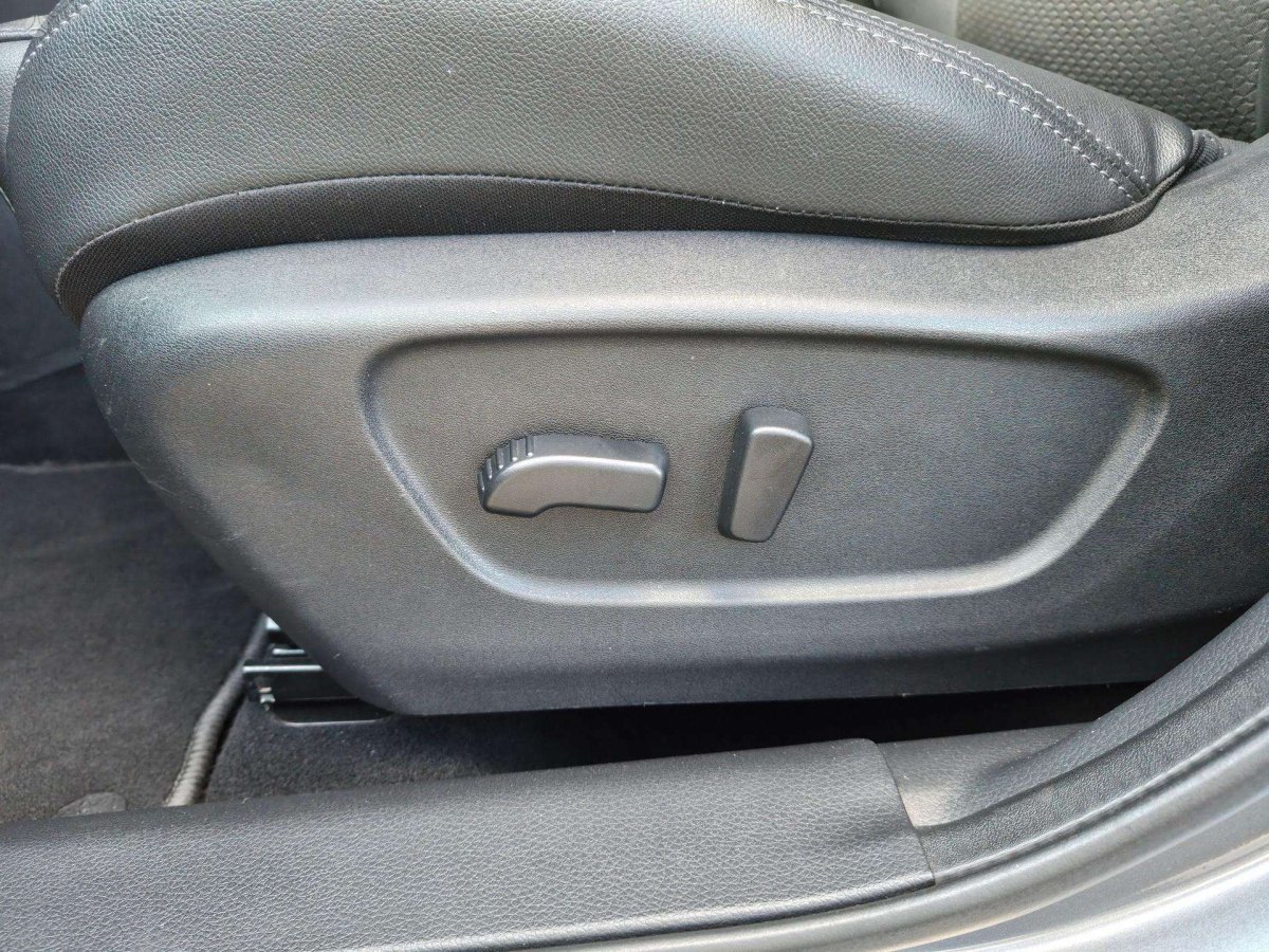 Nissan Qashqai Visureigis / Krosoveris Benzinas