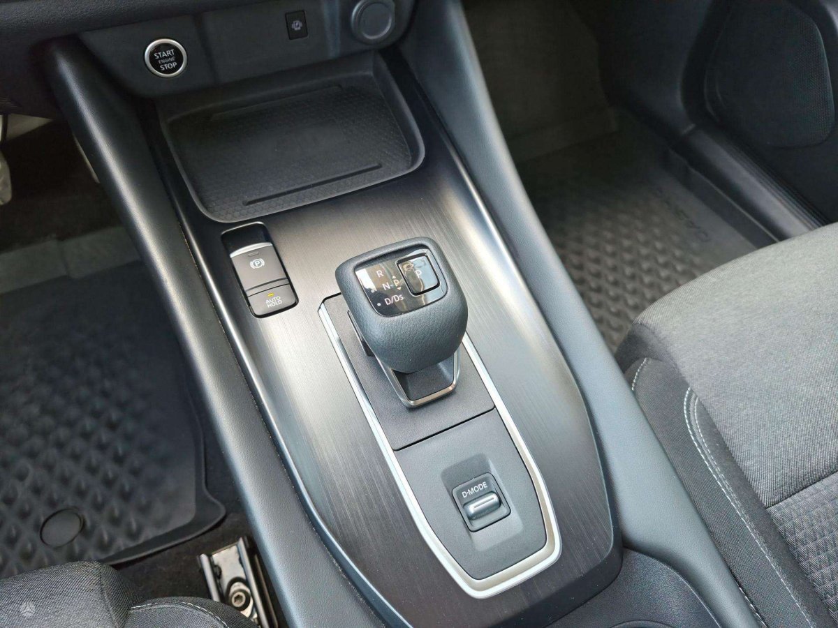 Nissan Qashqai Visureigis / Krosoveris Benzinas