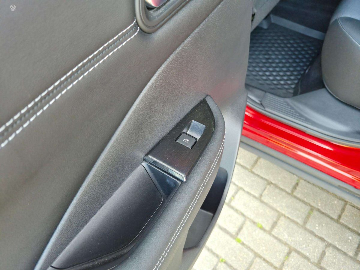 Nissan Qashqai Visureigis / Krosoveris Benzinas