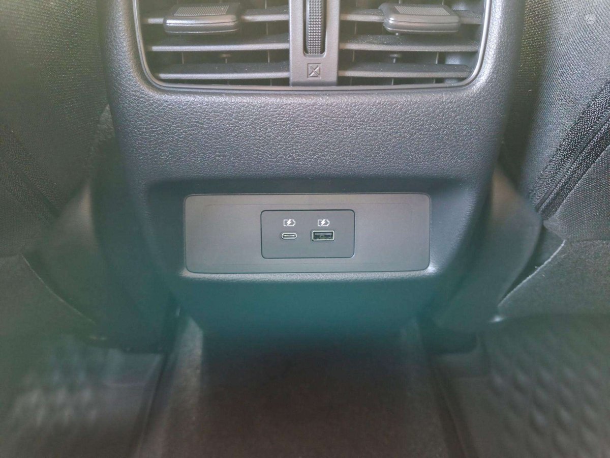 Nissan Qashqai Visureigis / Krosoveris Benzinas