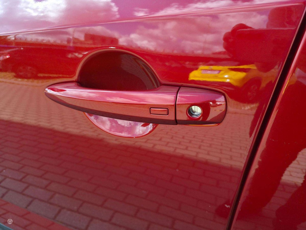Nissan Qashqai Visureigis / Krosoveris Benzinas