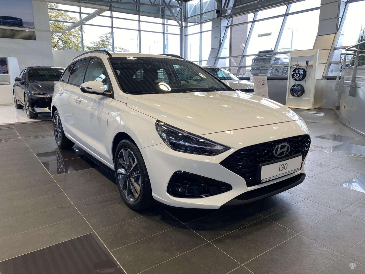 Hyundai i30 Universalas Benzinas