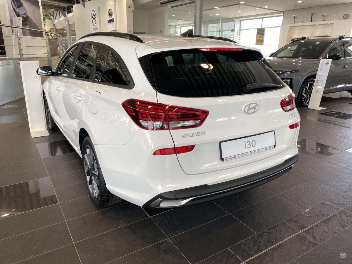 Hyundai i30 Universalas Benzinas