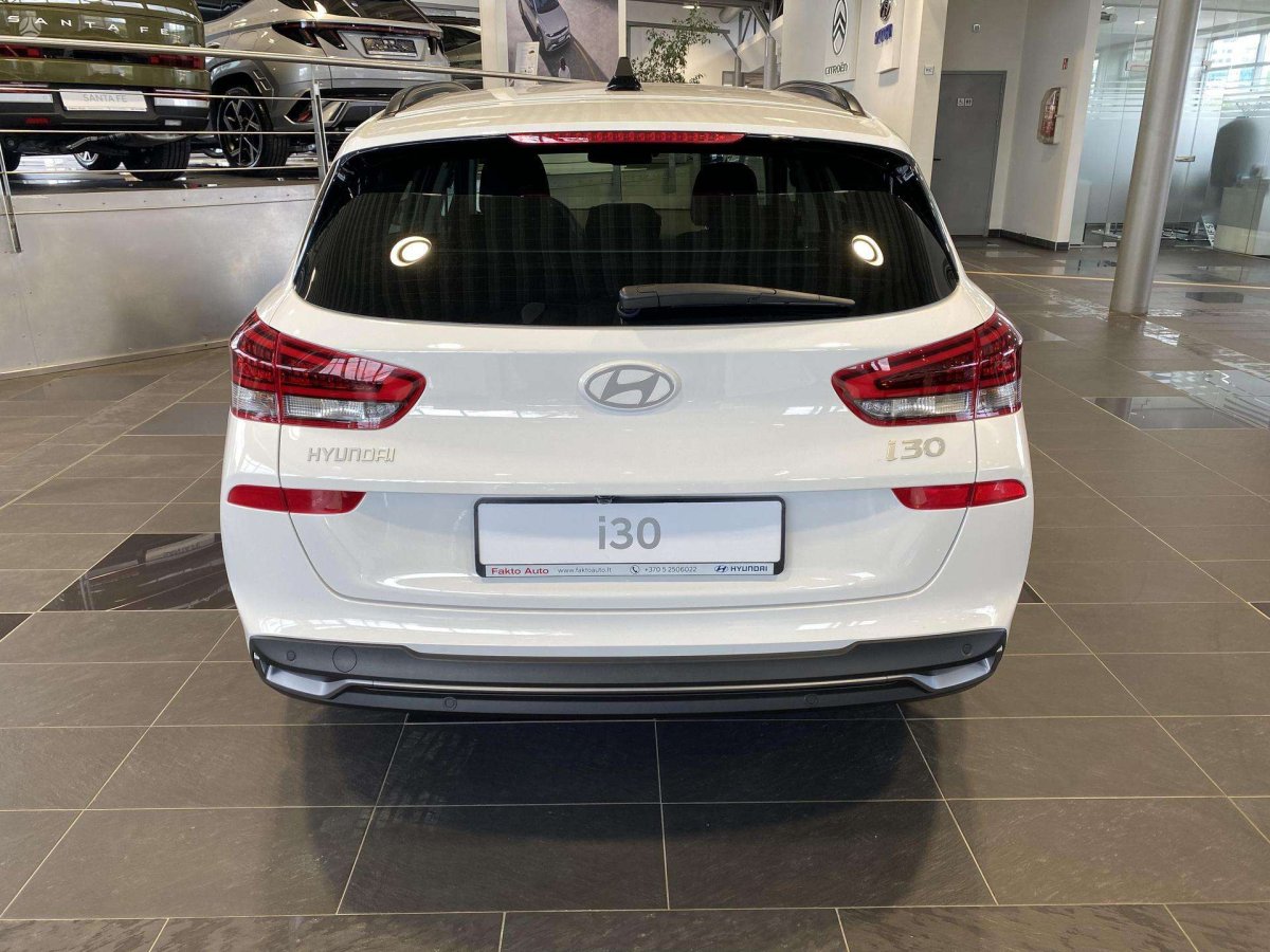 Hyundai i30 Universalas Benzinas