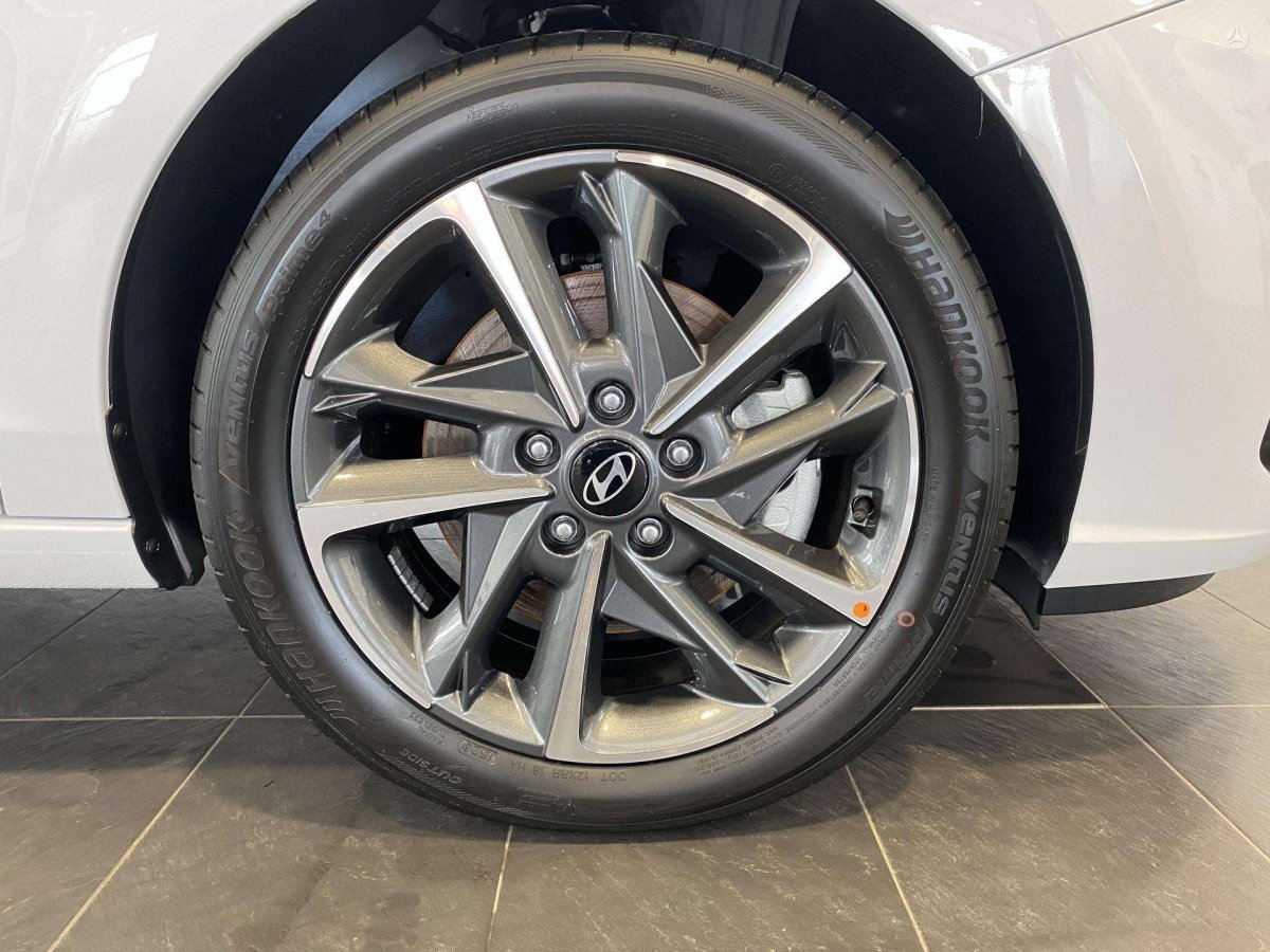 Hyundai i30 Universalas Benzinas