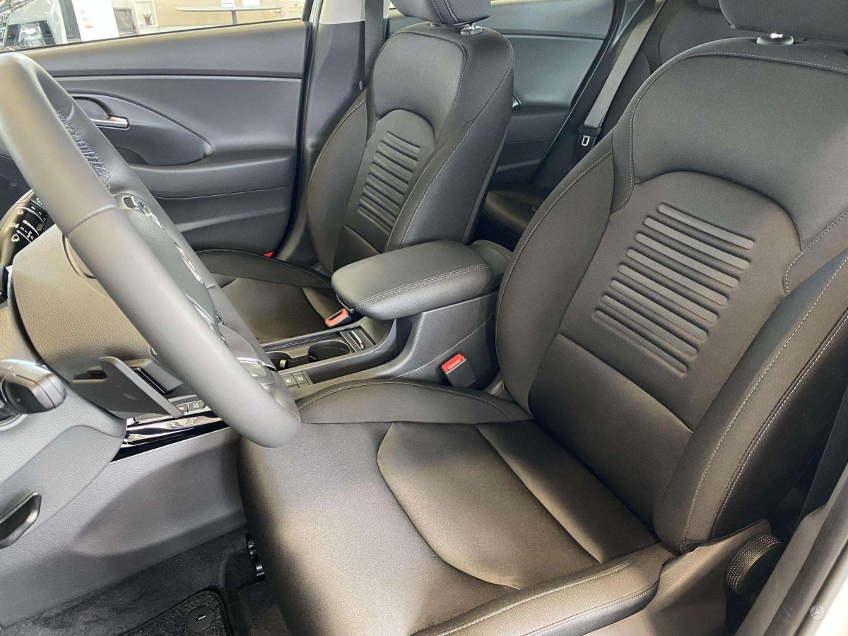 Hyundai i30 Universalas Benzinas