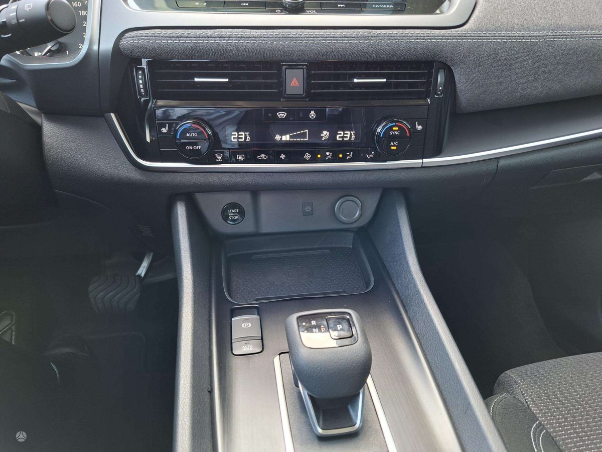 Nissan Qashqai Visureigis / Krosoveris Benzinas