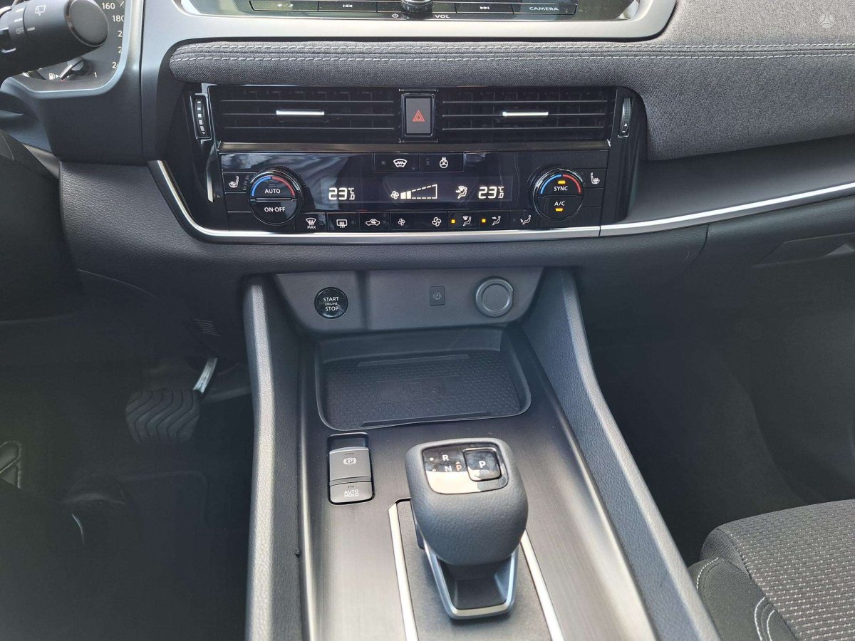 Nissan Qashqai Visureigis / Krosoveris Benzinas