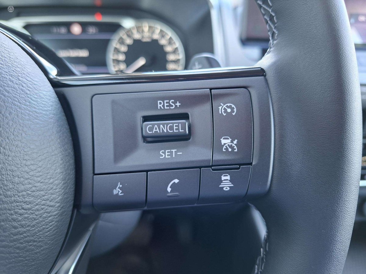 Nissan Qashqai Visureigis / Krosoveris Benzinas