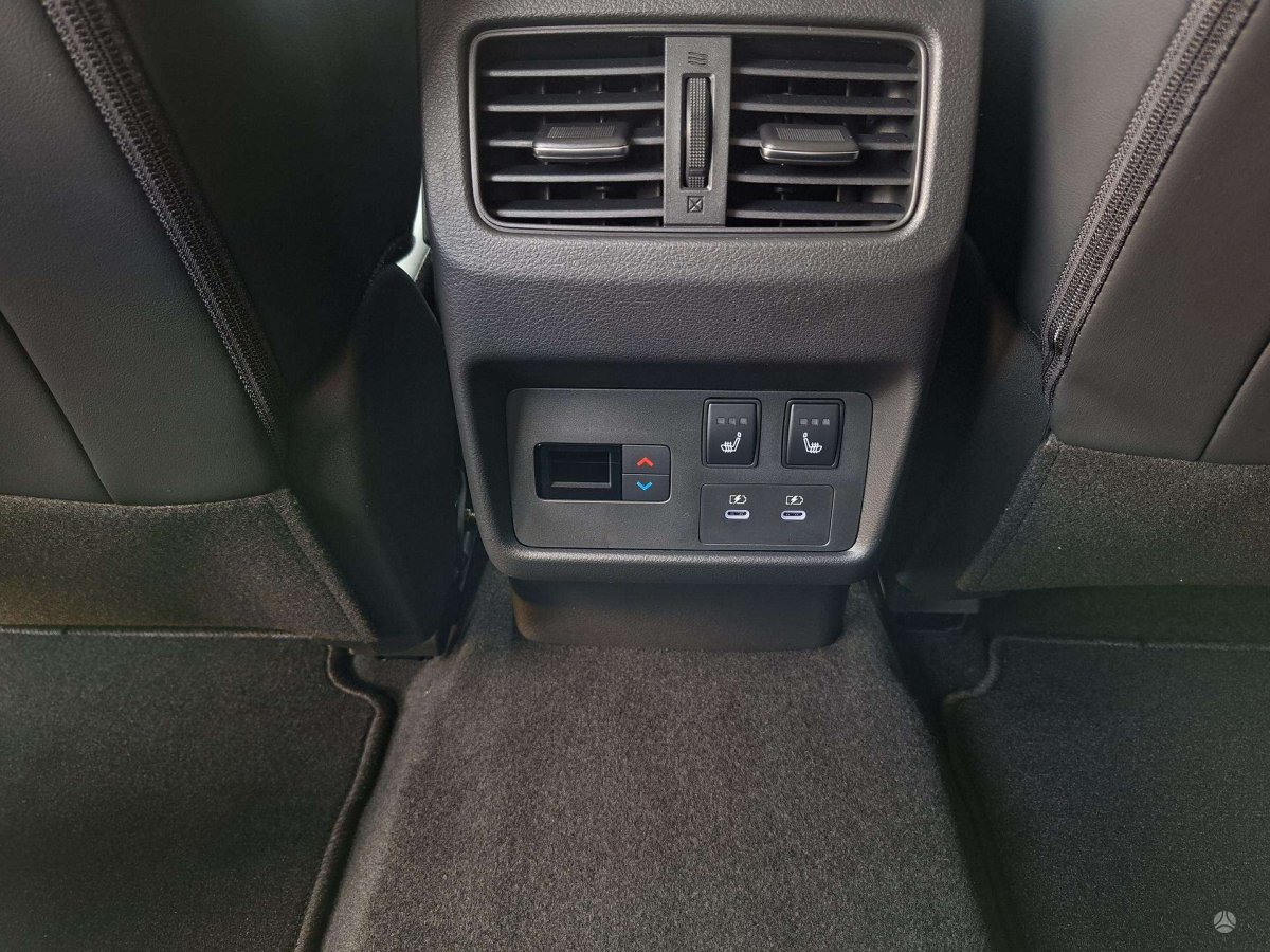 Nissan X-Trail Visureigis / Krosoveris Benzinas / elektra