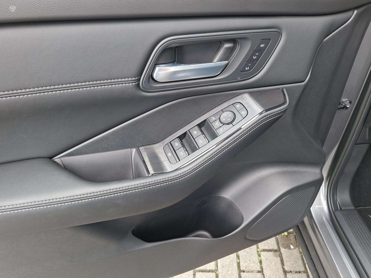 Nissan X-Trail Visureigis / Krosoveris Benzinas / elektra