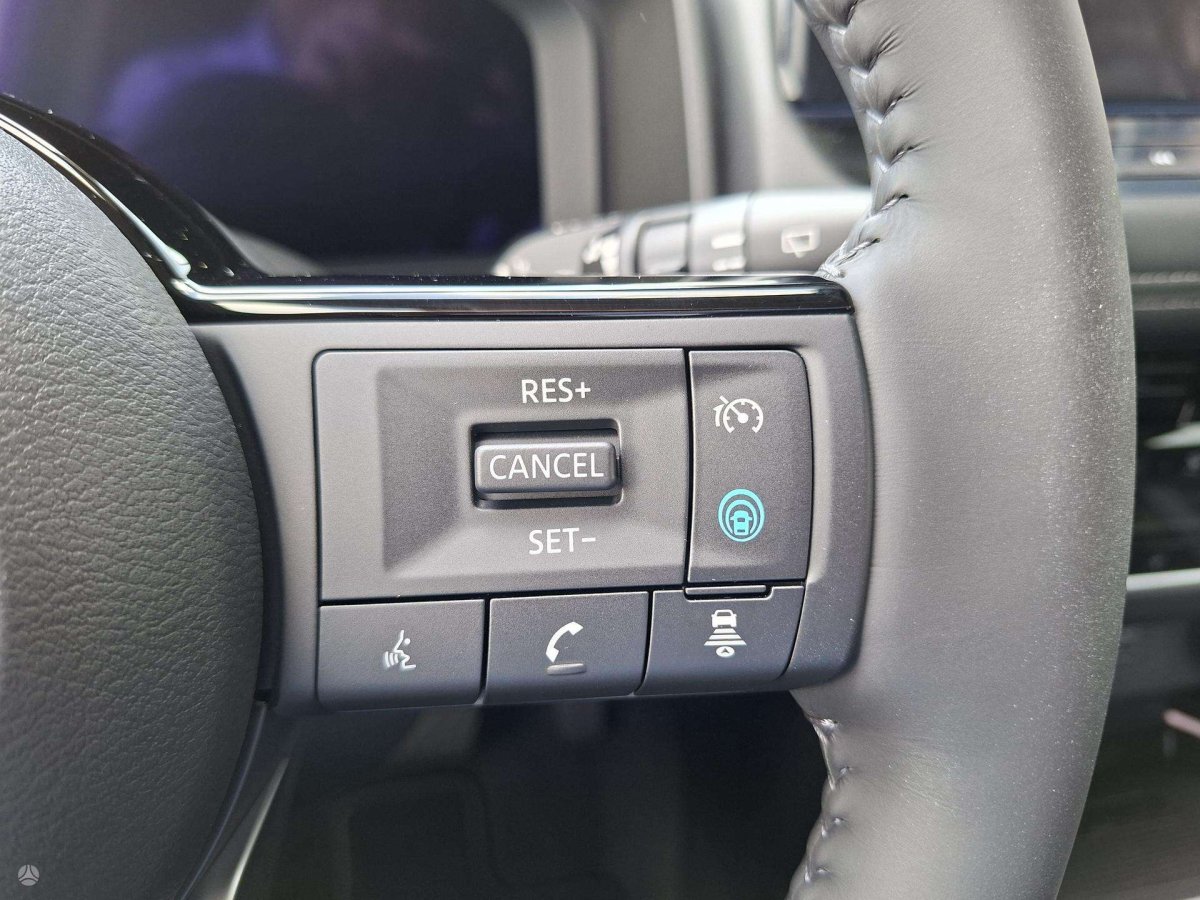 Nissan X-Trail Visureigis / Krosoveris Benzinas / elektra