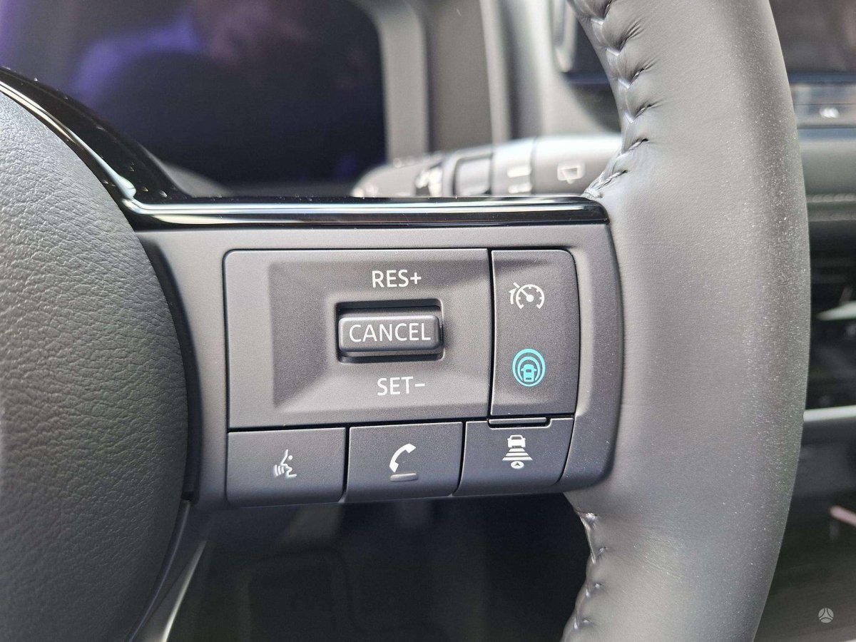Nissan X-Trail Visureigis / Krosoveris Benzinas / elektra