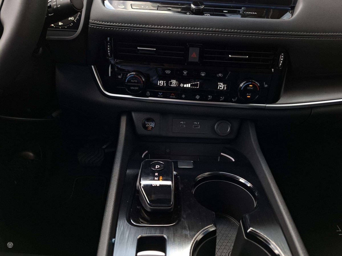 Nissan X-Trail Visureigis / Krosoveris Benzinas / elektra