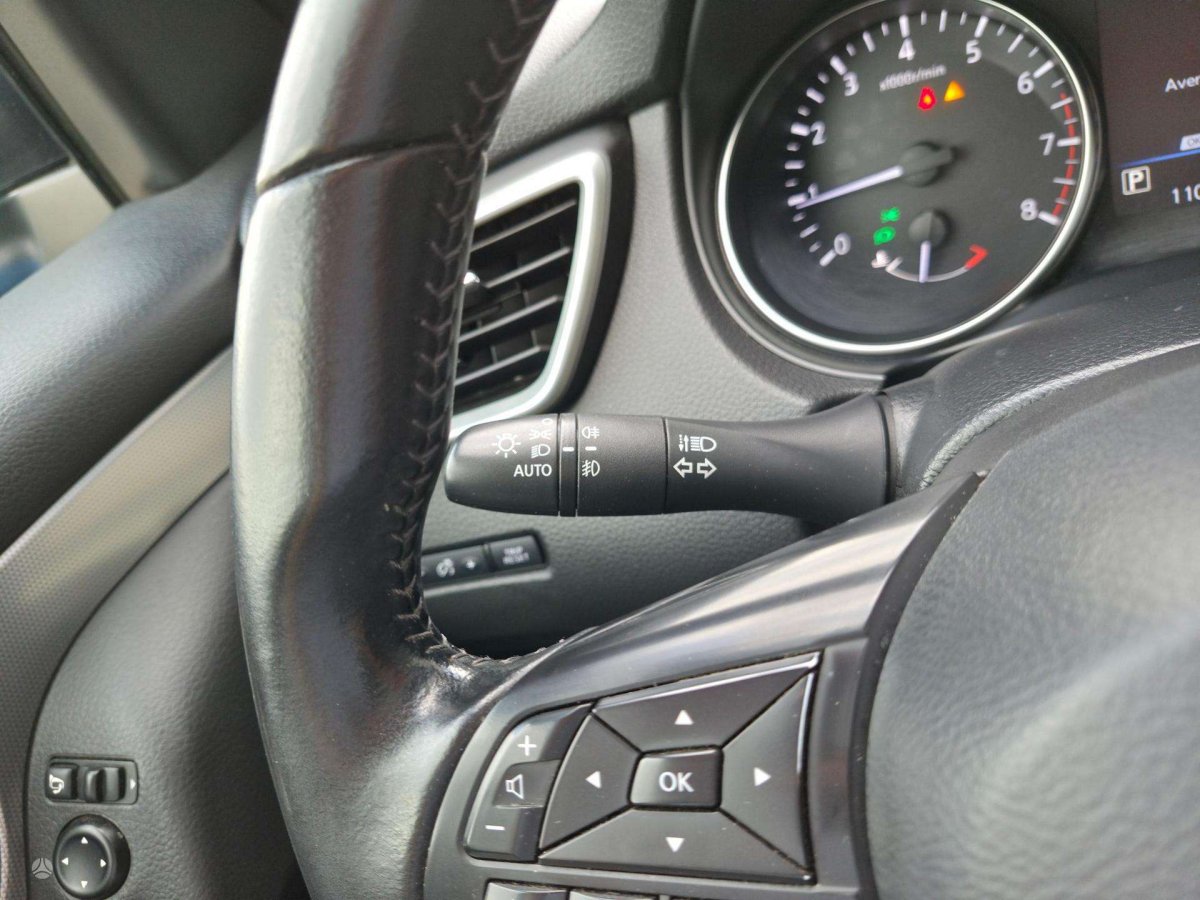 Nissan Qashqai Visureigis / Krosoveris Benzinas