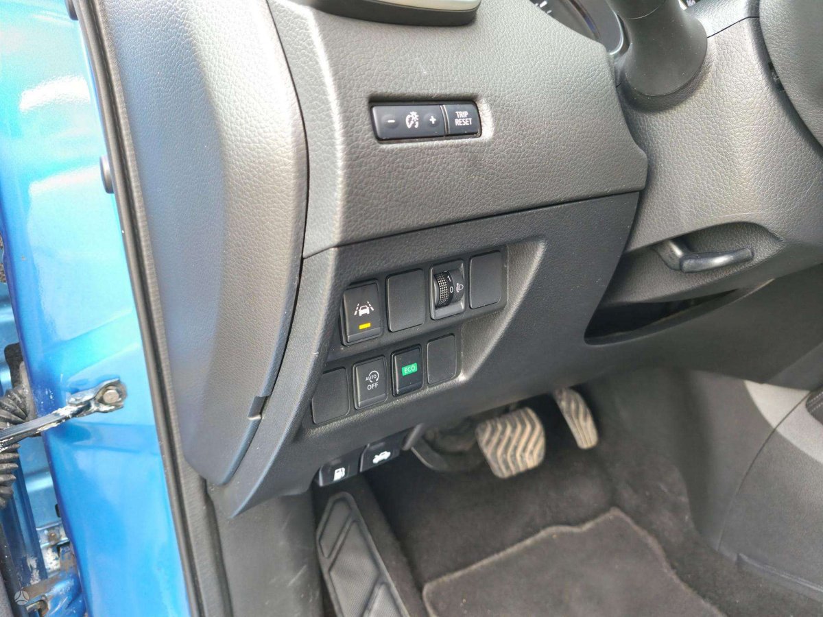 Nissan Qashqai Visureigis / Krosoveris Benzinas