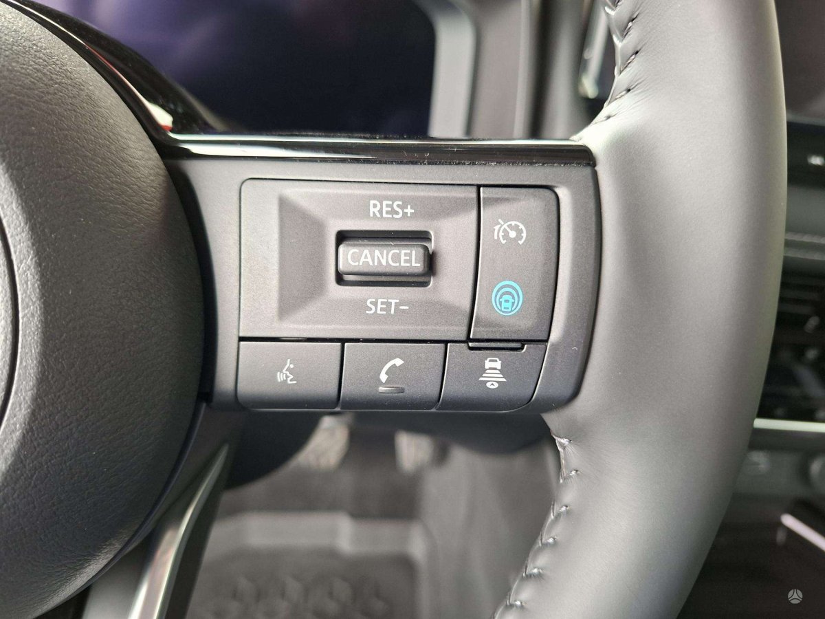 Nissan X-Trail Visureigis / Krosoveris Benzinas / elektra