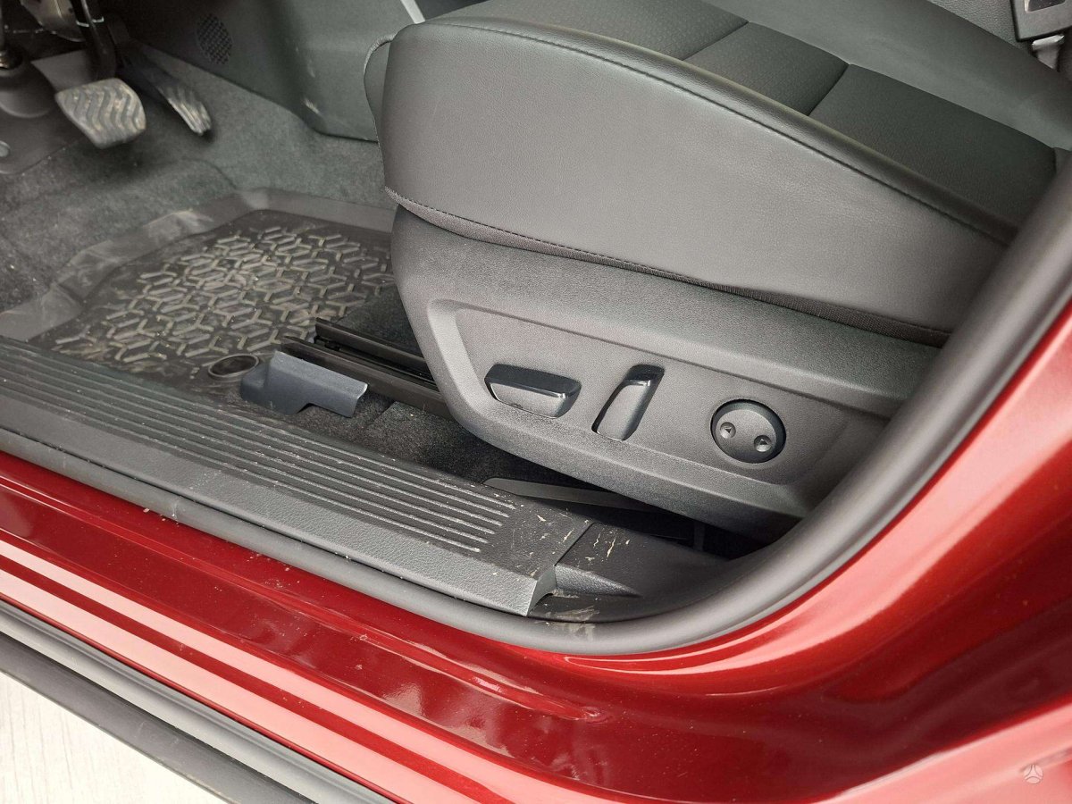 Nissan X-Trail Visureigis / Krosoveris Benzinas / elektra