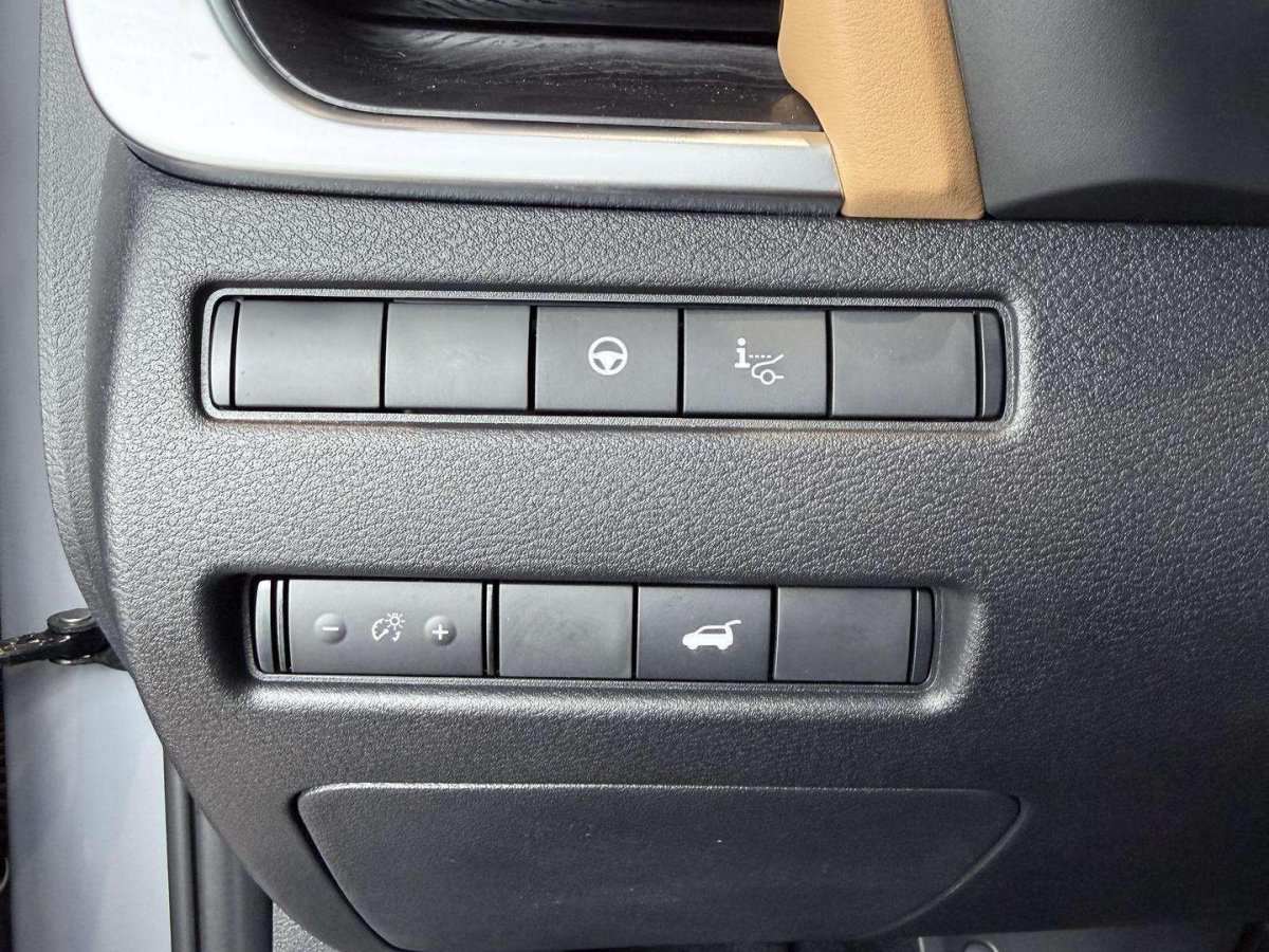 Nissan X-Trail Visureigis / Krosoveris Benzinas / elektra
