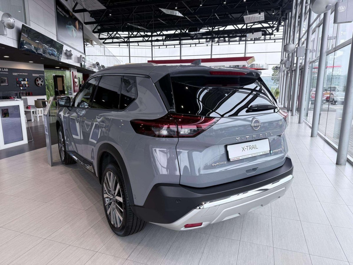 Nissan X-Trail Visureigis / Krosoveris Benzinas / elektra