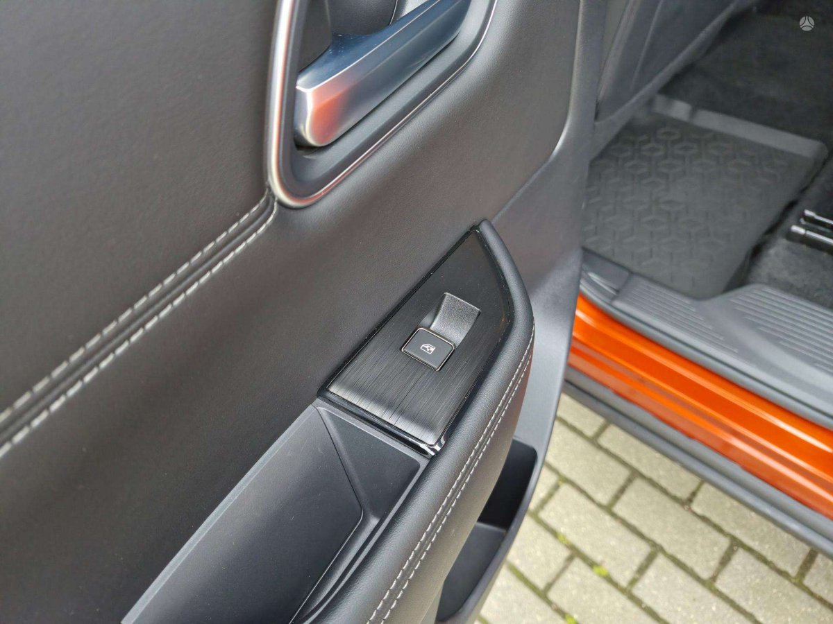 Nissan X-Trail Visureigis / Krosoveris Benzinas / elektra