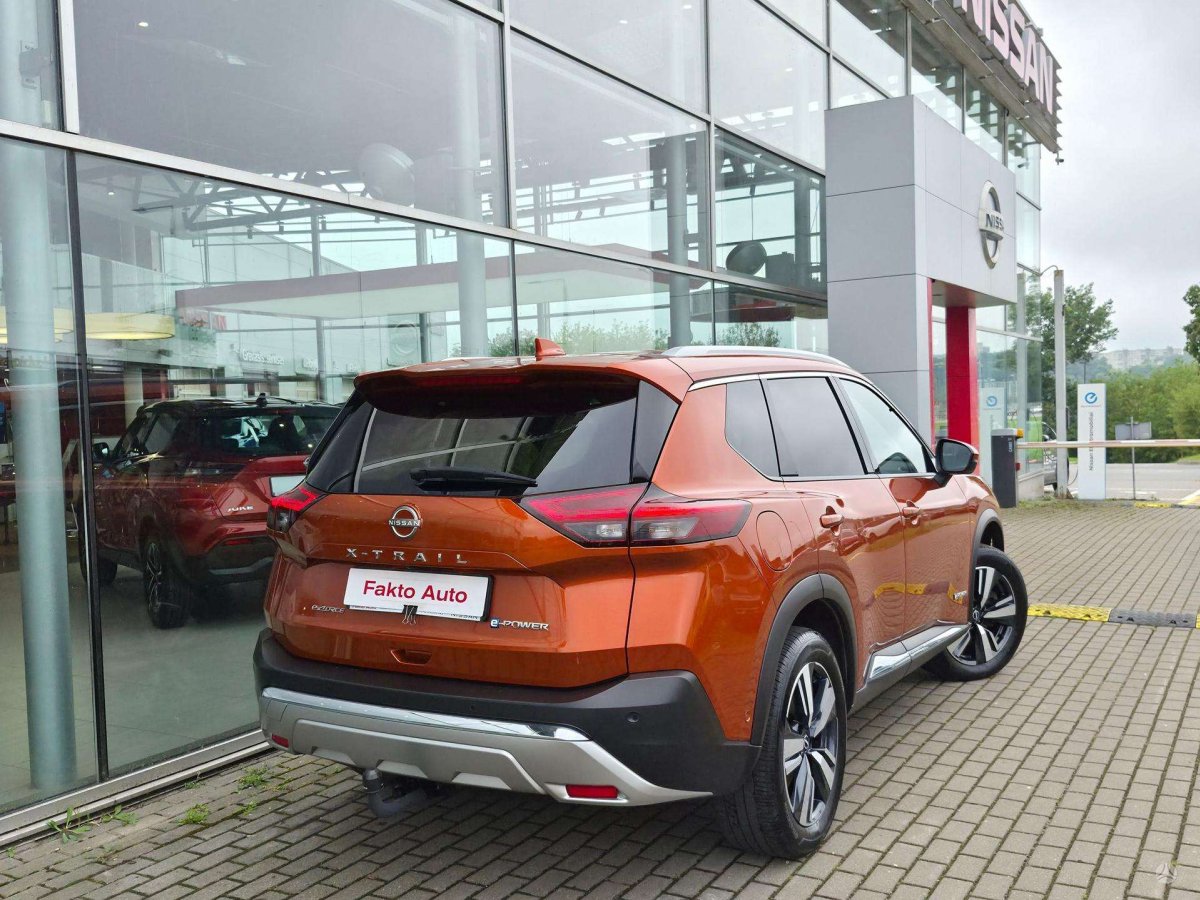 Nissan X-Trail Visureigis / Krosoveris Benzinas / elektra