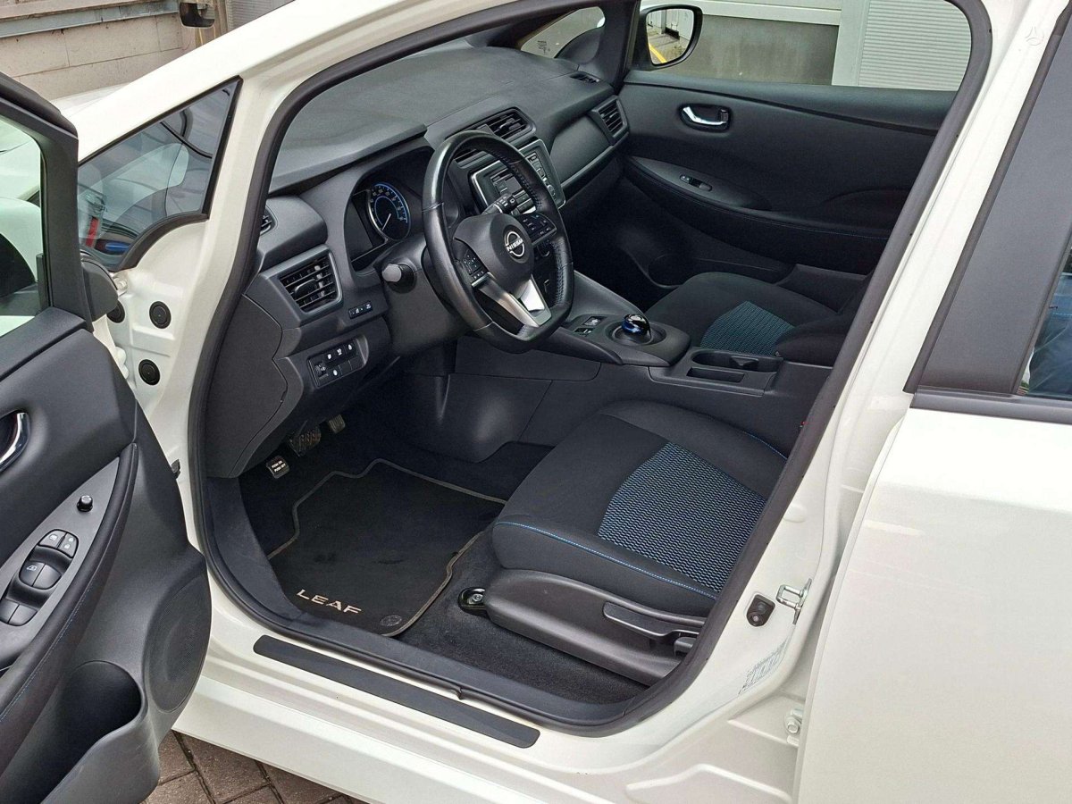 Nissan Leaf Hečbekas Elektra