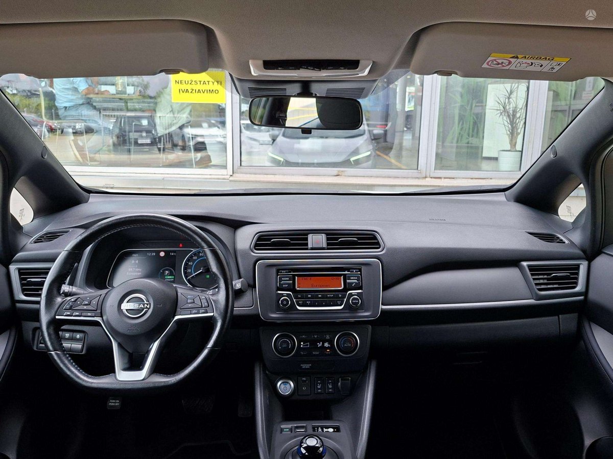 Nissan Leaf Hečbekas Elektra