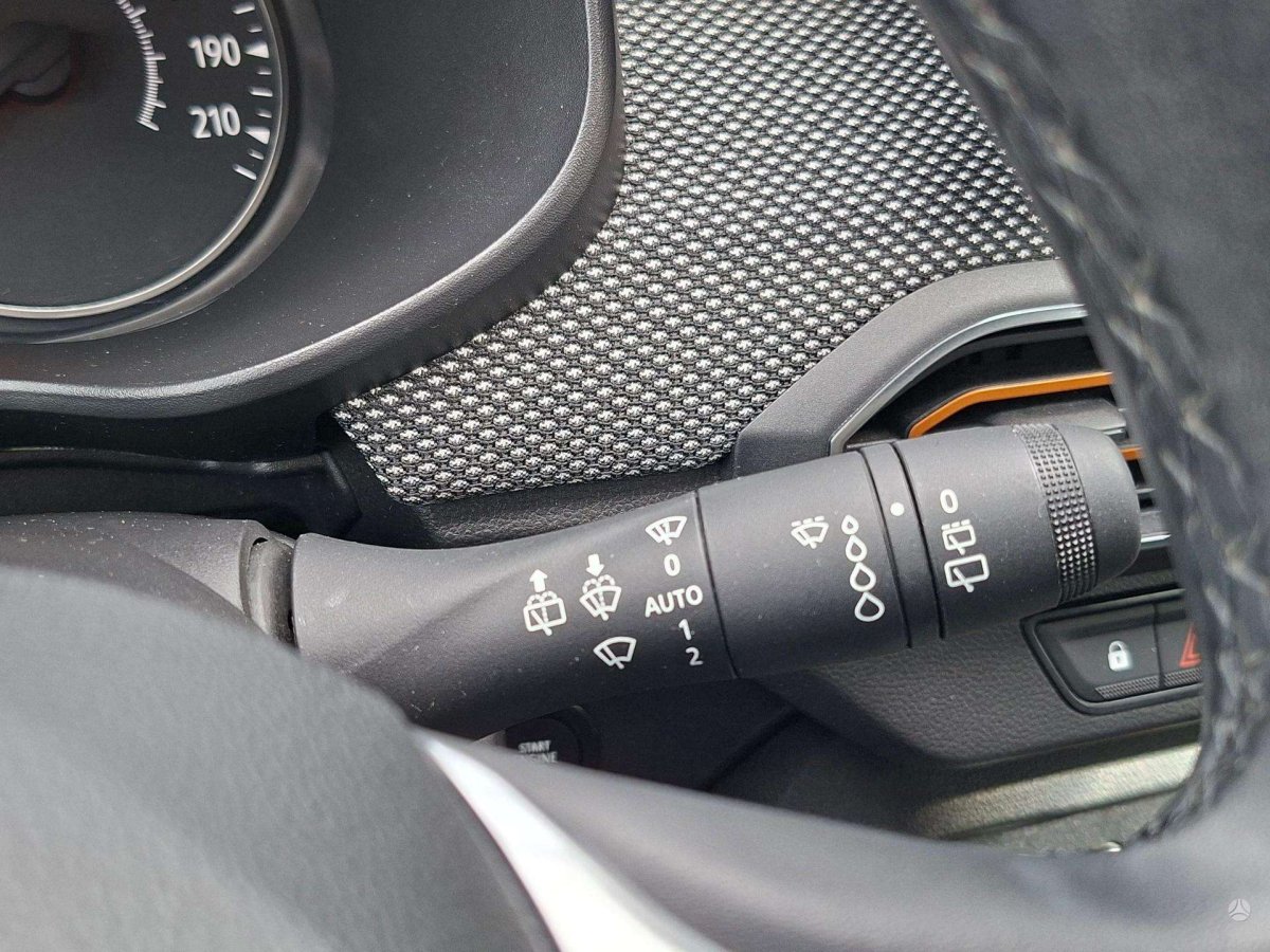 Dacia Sandero Hečbekas Benzinas