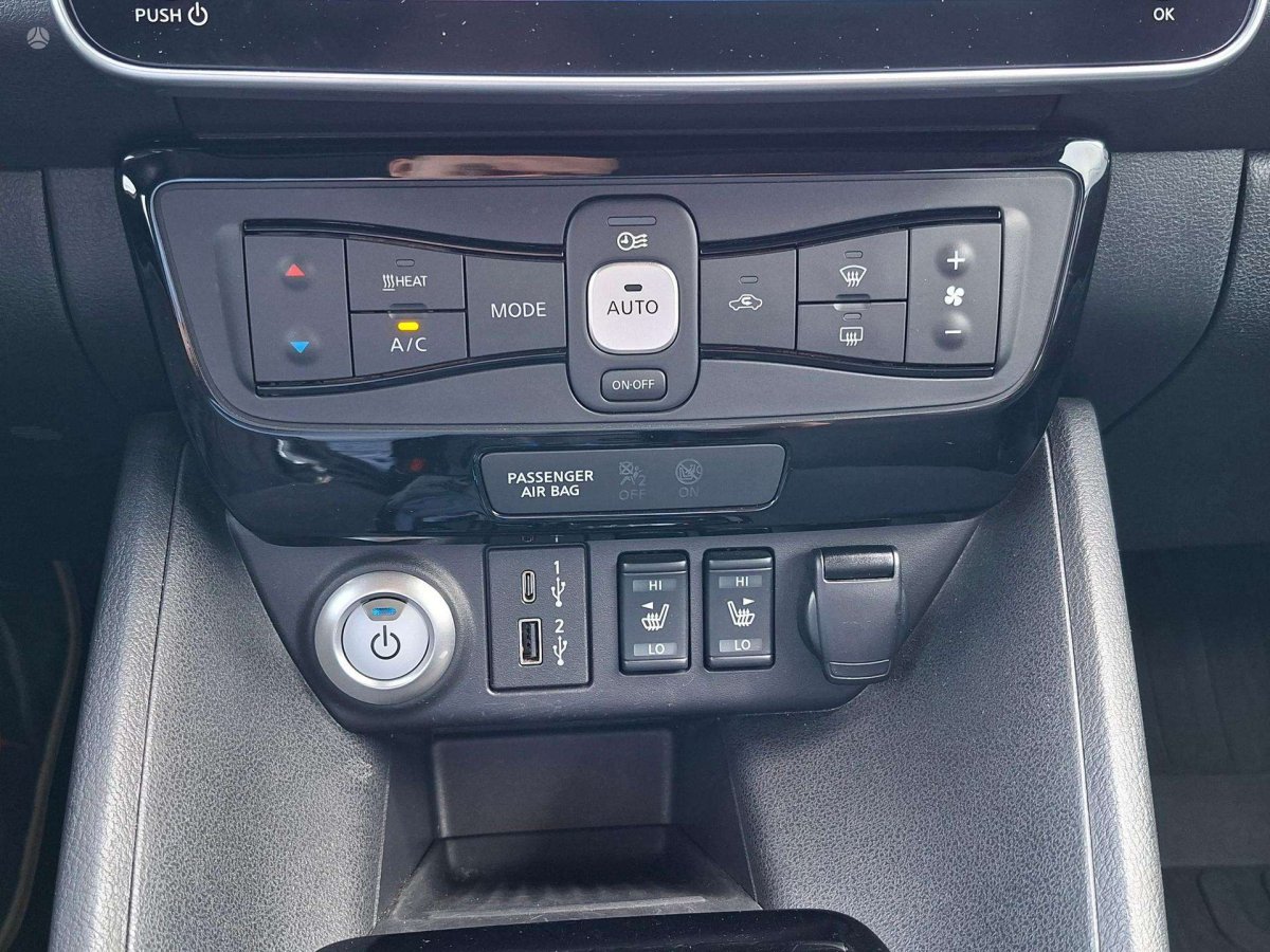 Nissan Leaf Hečbekas Elektra